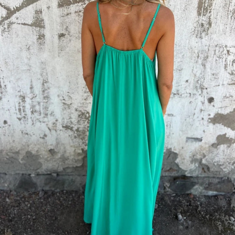 Ria™ | Abito Elegante con Scollatura a V