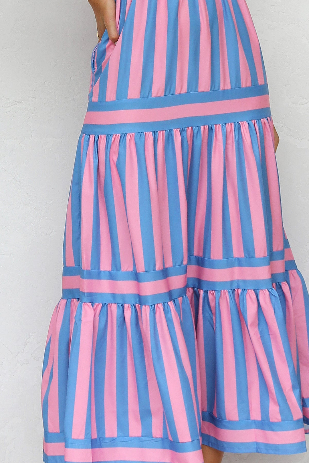 Sofia | Vestito a Spalline, Abito Estivo per Curve Perfette e Comfort Assoluto