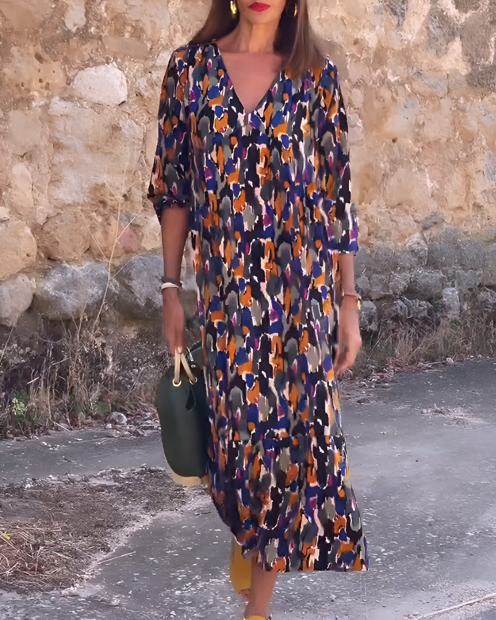 Nathalie | Vestito con scollo a V e stampa retrò