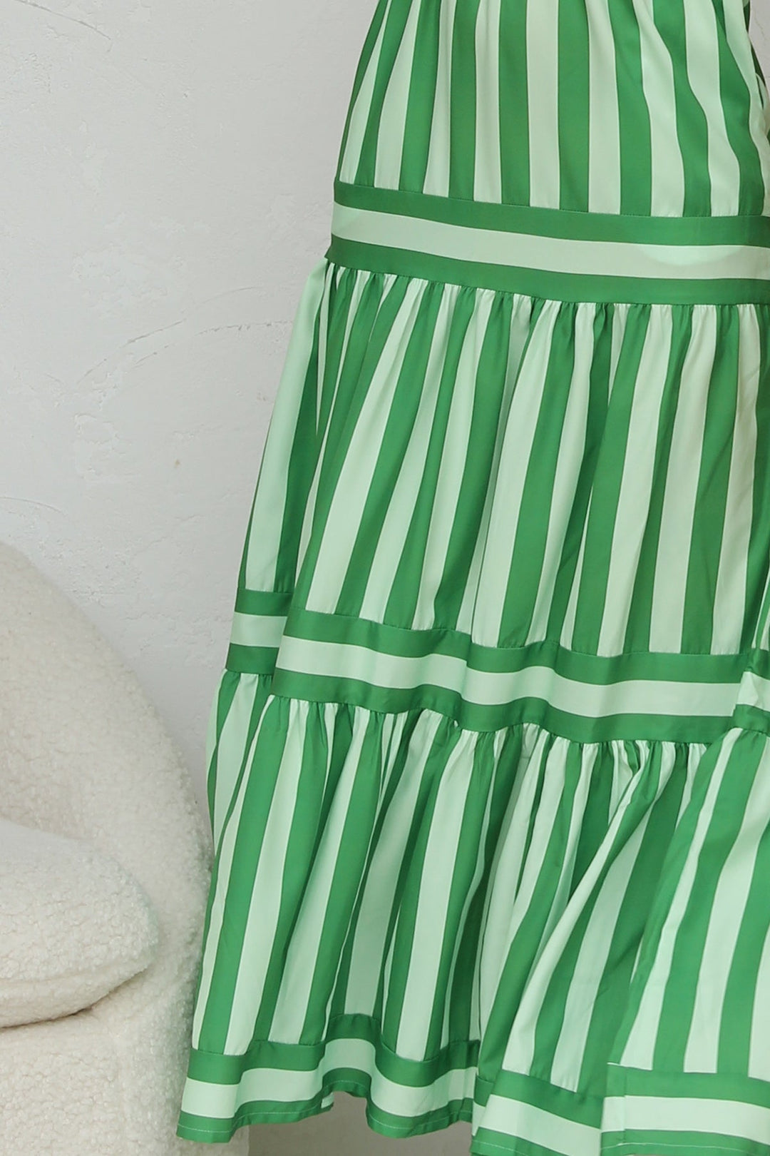 Sofia | Vestito a Spalline, Abito Estivo per Curve Perfette e Comfort Assoluto