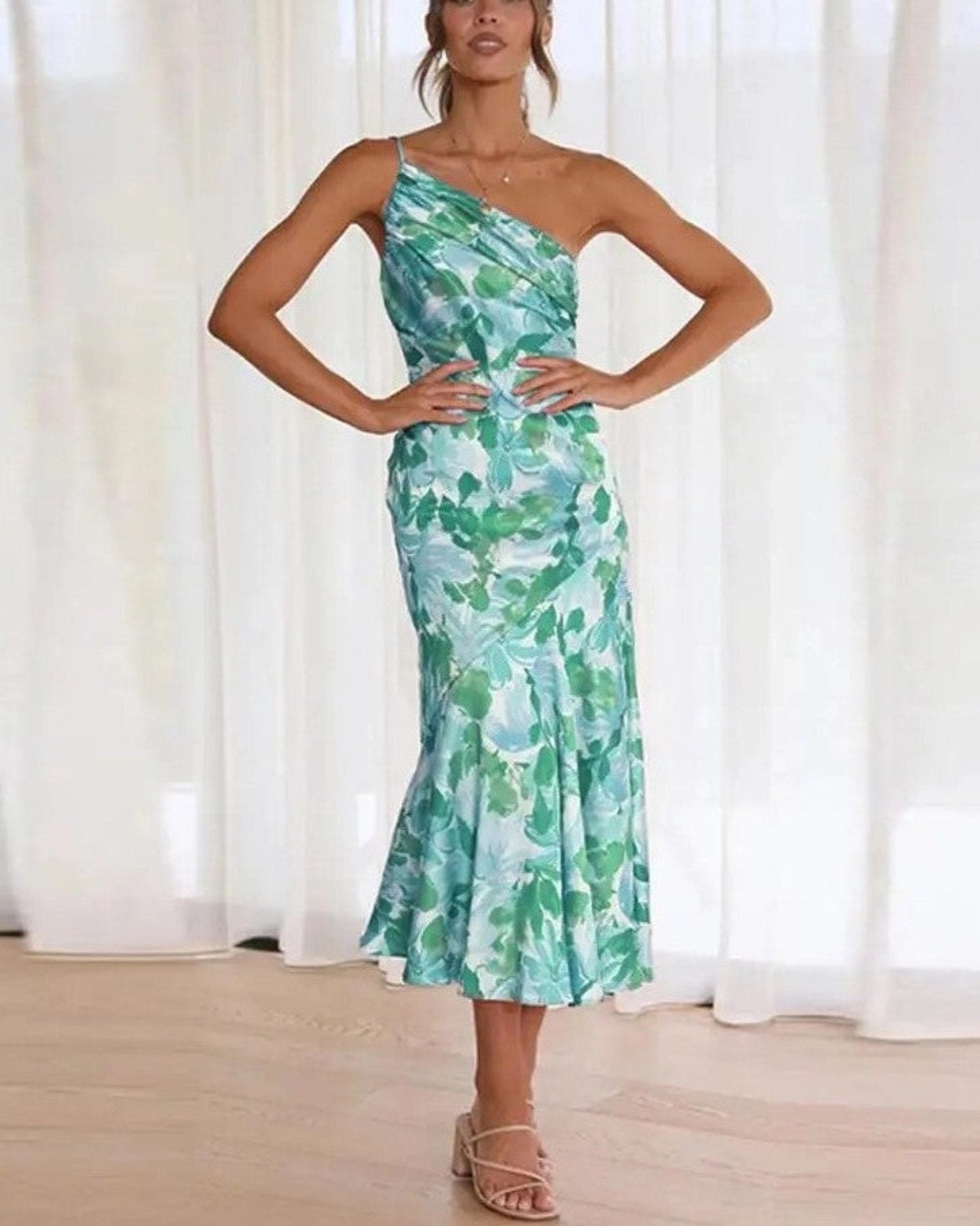 Viktoria™ | Abito Maxy Asimmetrico con Stampa Floreale