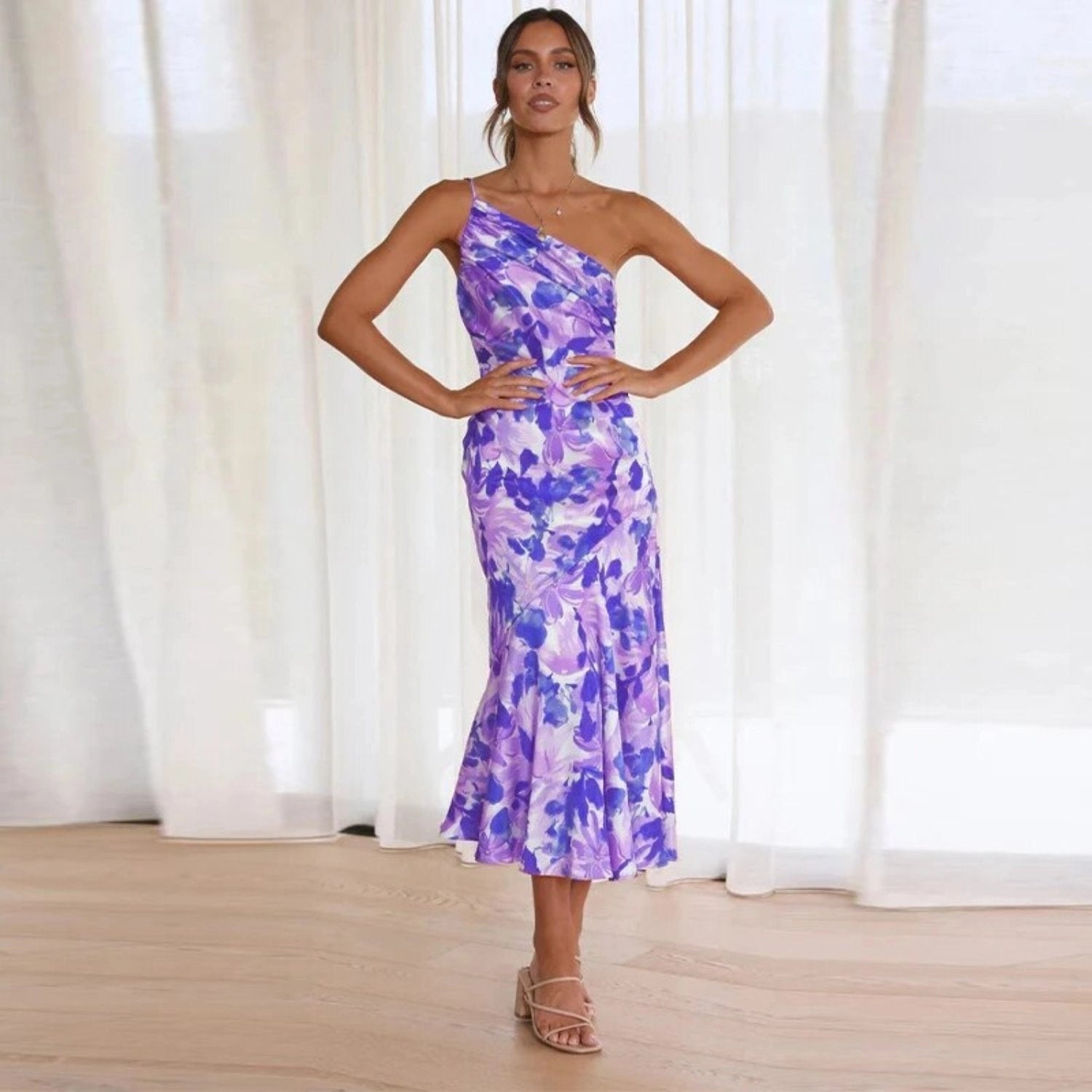 Viktoria™ | Abito Maxy Asimmetrico con Stampa Floreale